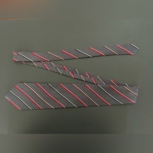 Pre-owned Christian Dior Men’s silk tie Good condition.